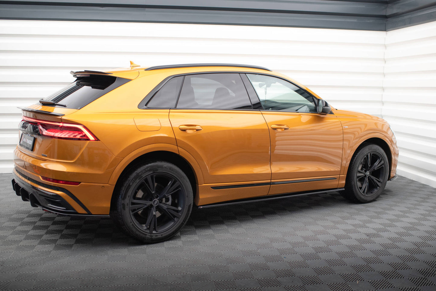 Side skirts Diffusers V.1 Audi Q8 / Q8 S-line / SQ8 Mk1