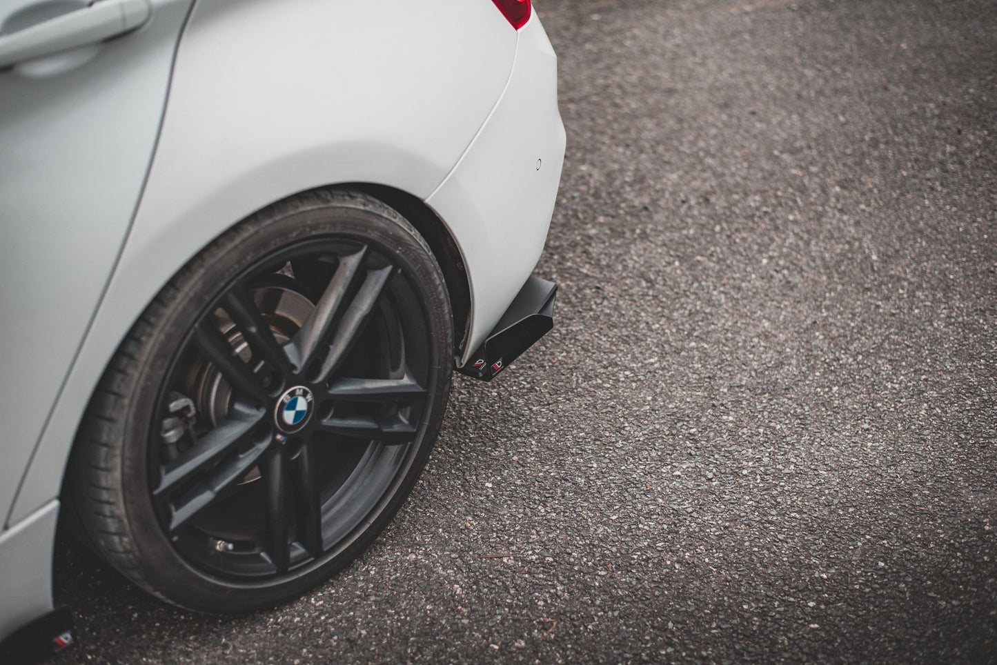 Street Pro Rear Side Splitters V.3 + Flaps for BMW 1 F20 M140i