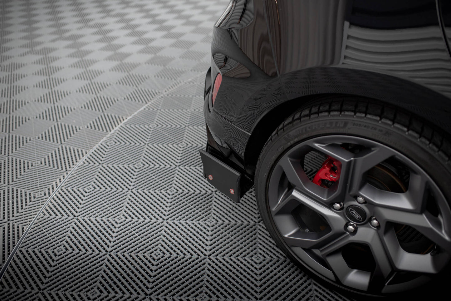 Rear Side Splitters V.4 + Flaps Ford Fiesta ST Mk8