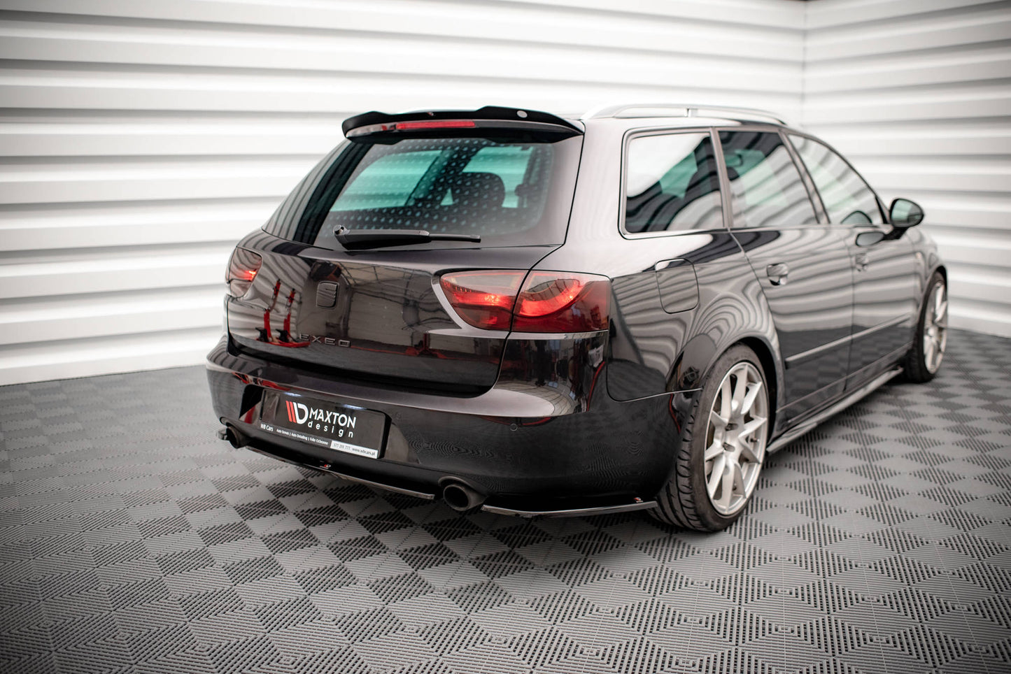 Rear Splitter for Seat Exeo