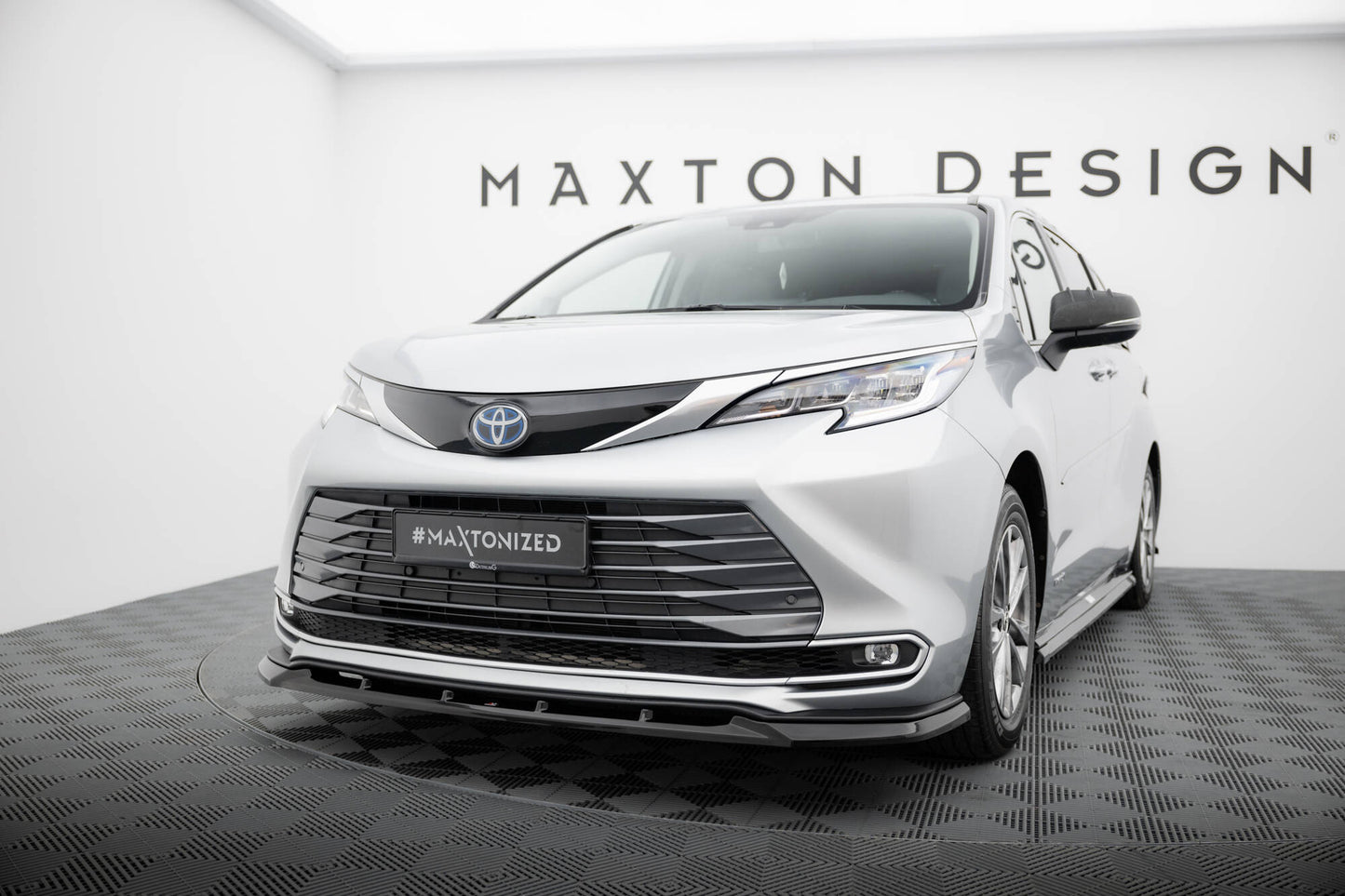 Front Splitter Toyota Sienna Mk4