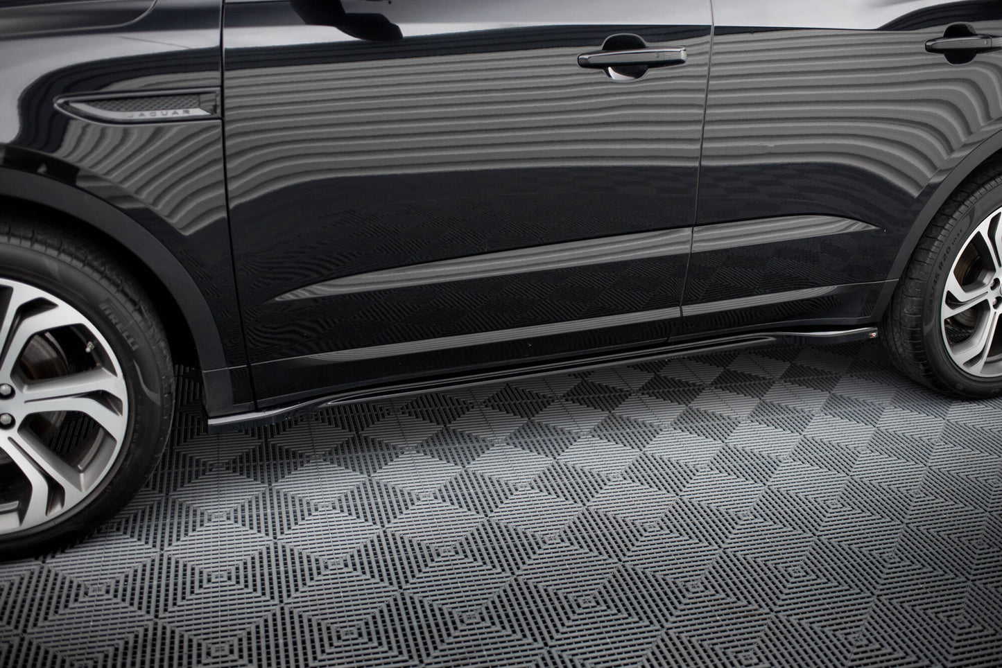 Set of Splitters Jaguar E-Pace R-Dynamic Mk1
