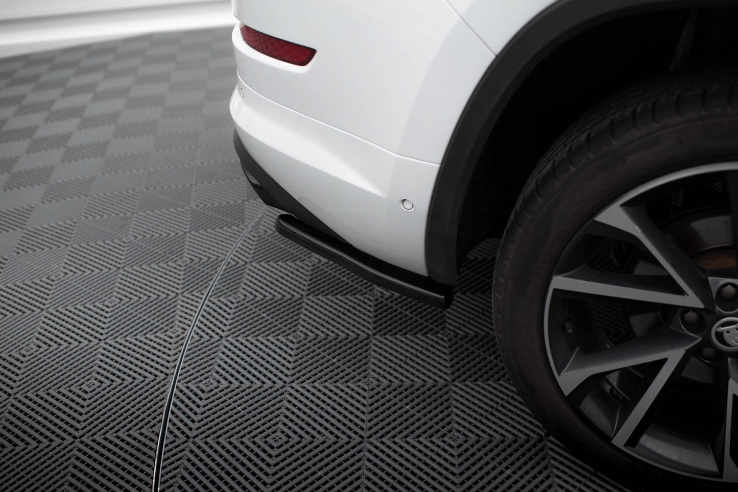 Rear Side Splitters Skoda Kodiaq RS Mk1 / Mk1 Facelift