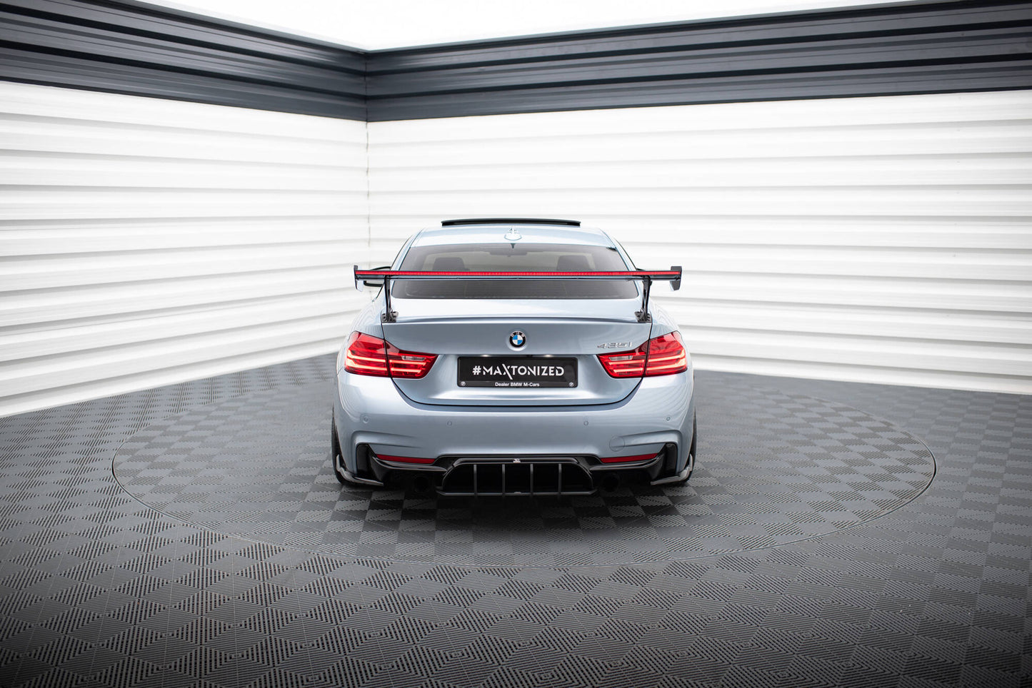 Carbon Spoiler With External Brackets Uprights + LED BMW 4 F32