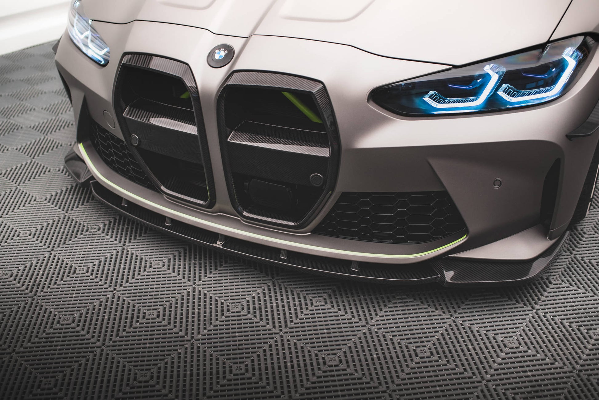 Prepreg Carbon Fiber Front Splitter V.1 BMW M4 G82