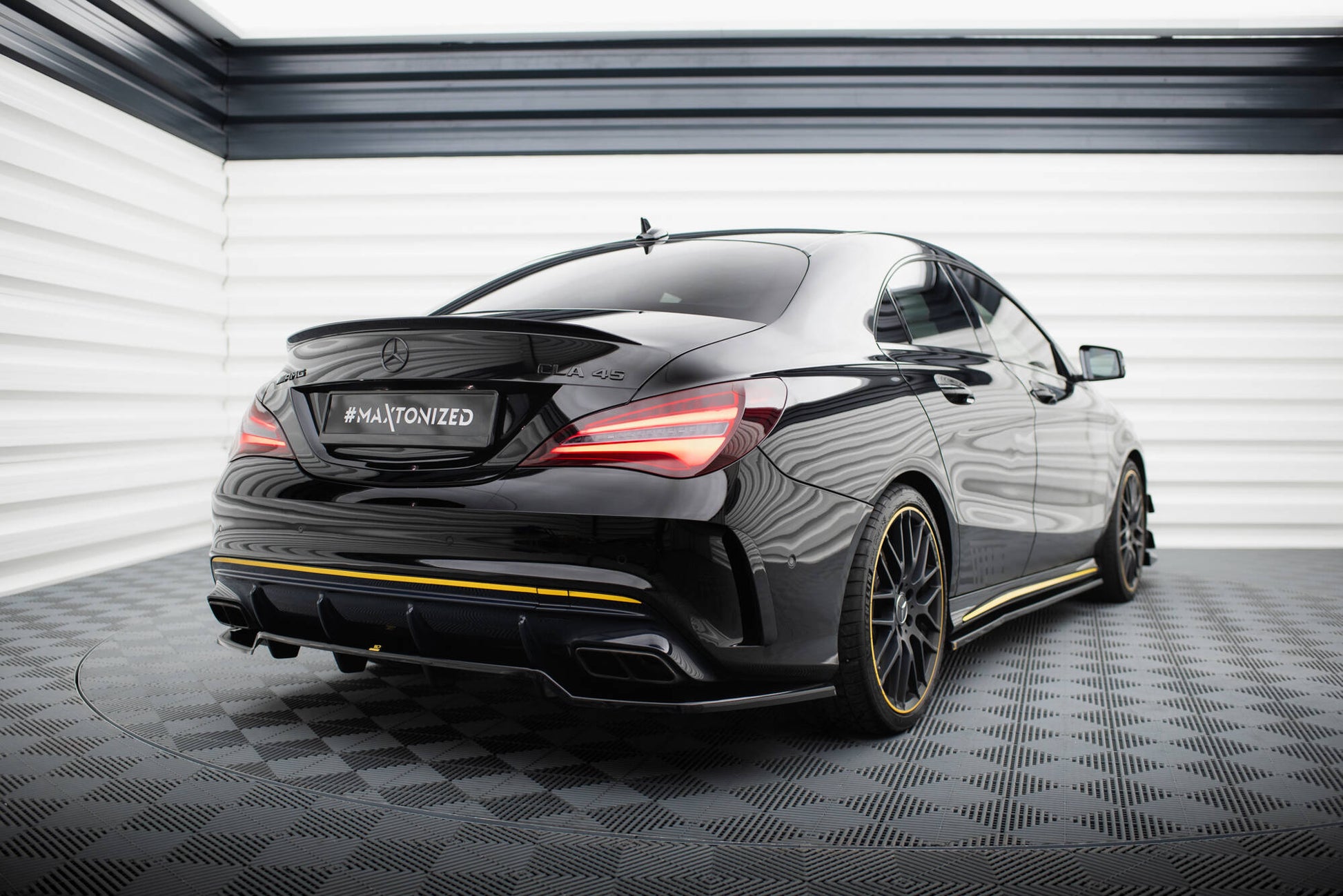 Rear Splitter (with vertical bars) Mercedes-AMG CLA 45 C117 Facelift