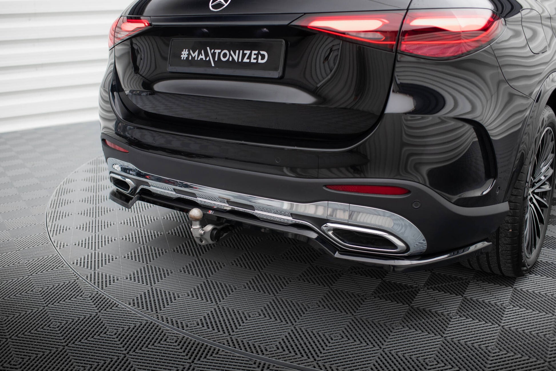 Rear Splitter (with vertical bars) Mercedes-Benz GLC AMG-Line X254