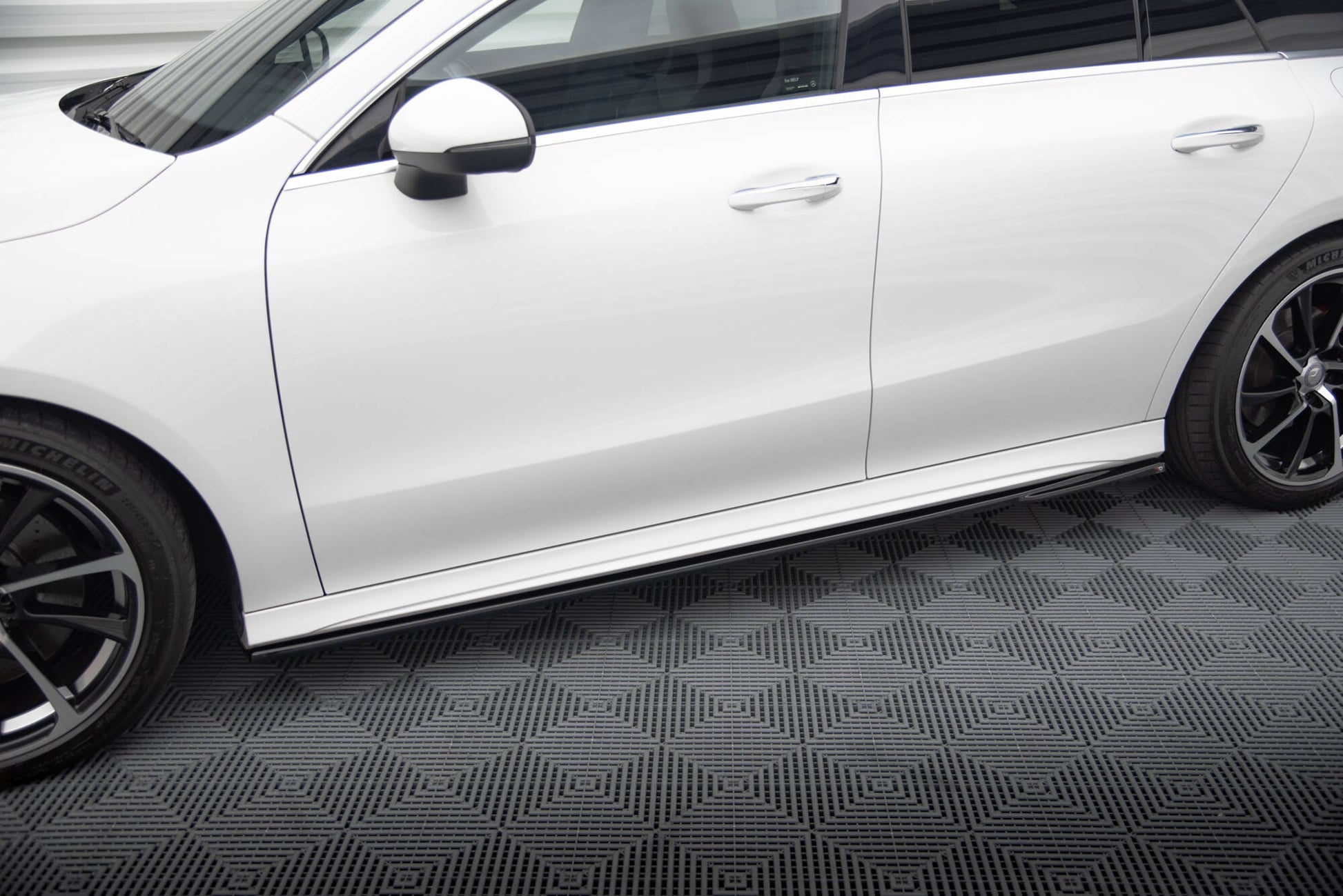 Set of Splitters Mercedes-Benz CLA Shooting Brake AMG-Line X118