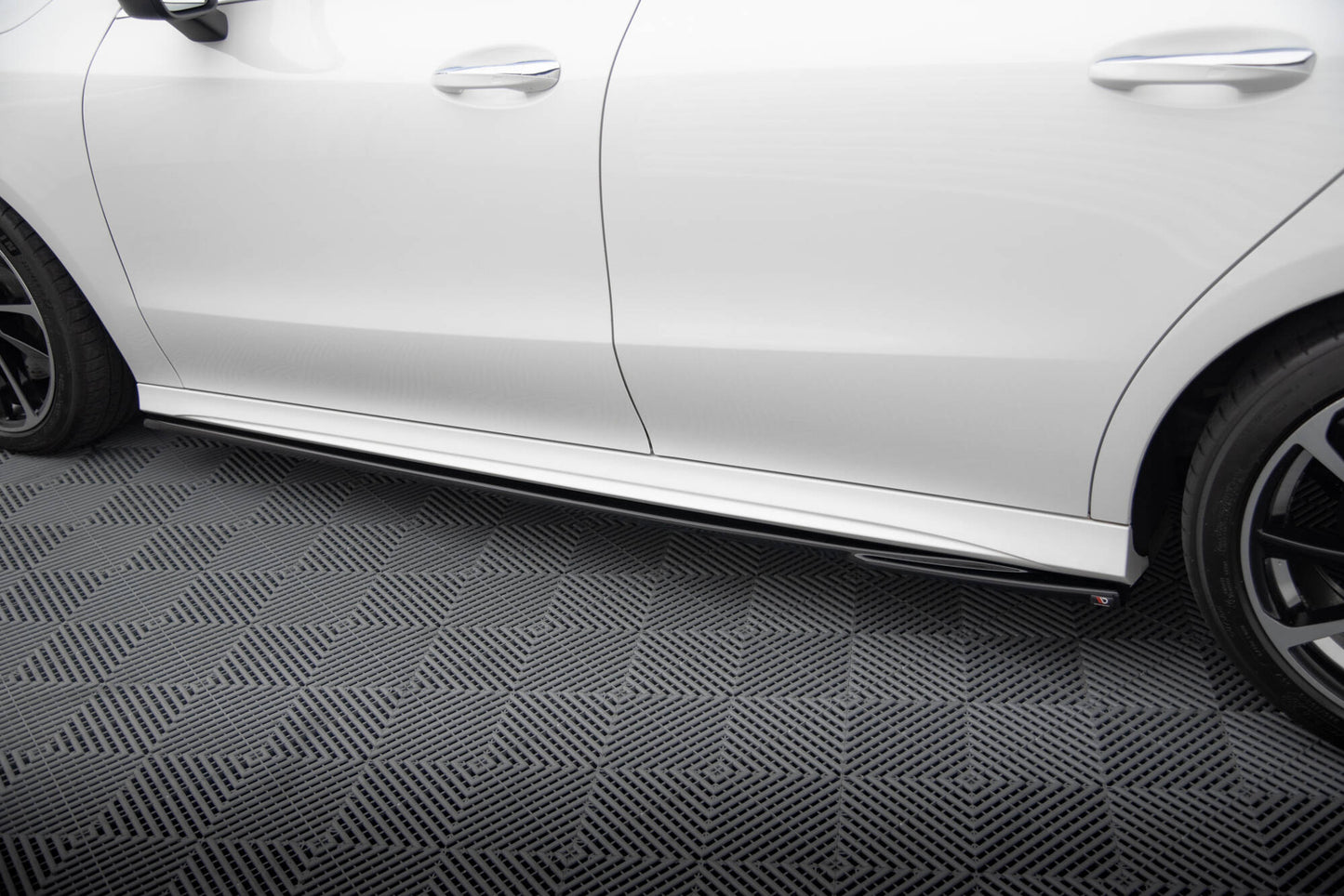 Set of Splitters Mercedes-Benz CLA Shooting Brake AMG-Line X118