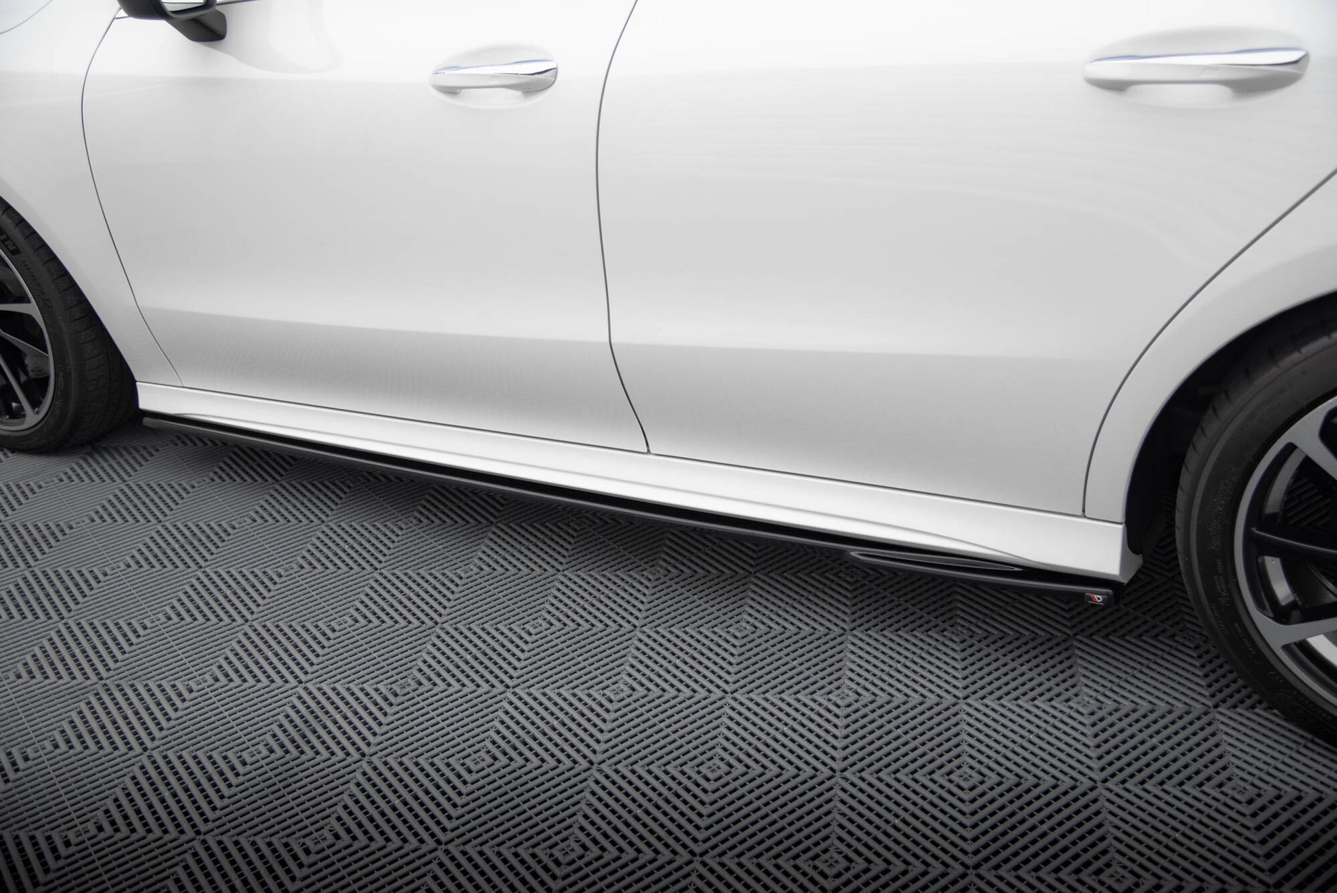 Set of Splitters Mercedes-Benz CLA Shooting Brake AMG-Line X118