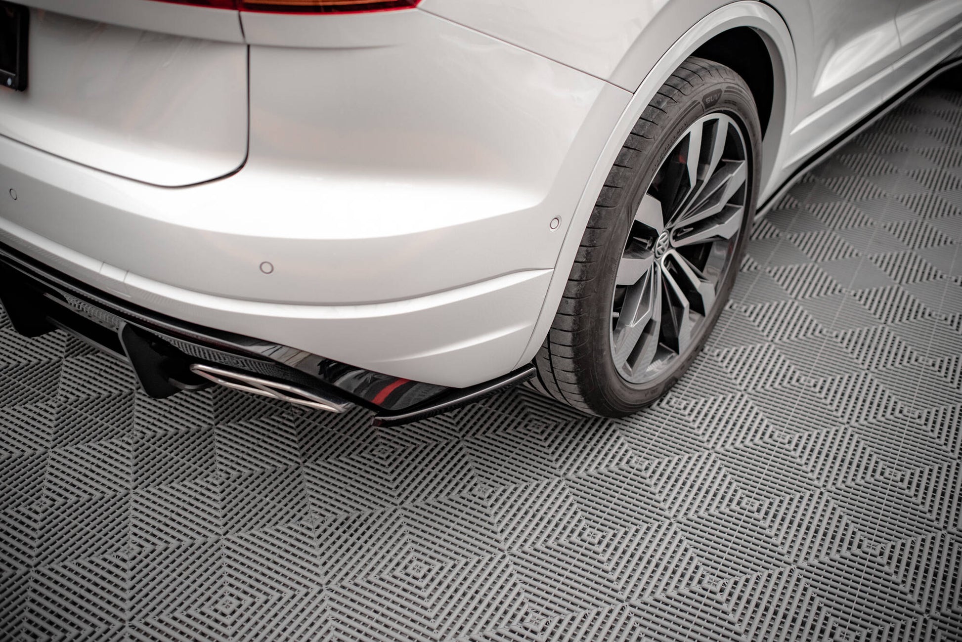 Set of Splitters Volkswagen Touareg R-Line Mk3