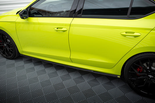 Side Skirts Diffusers V.1 Skoda Octavia RS Mk4