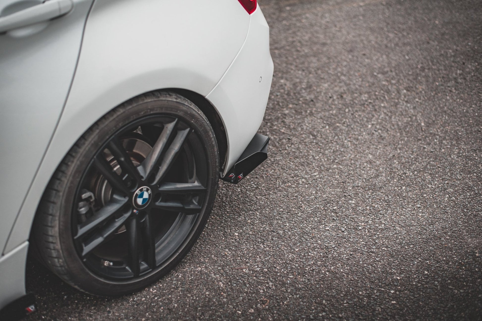 Street Pro Rear Side Splitters V.3 + Flaps for BMW 1 F20 M140i