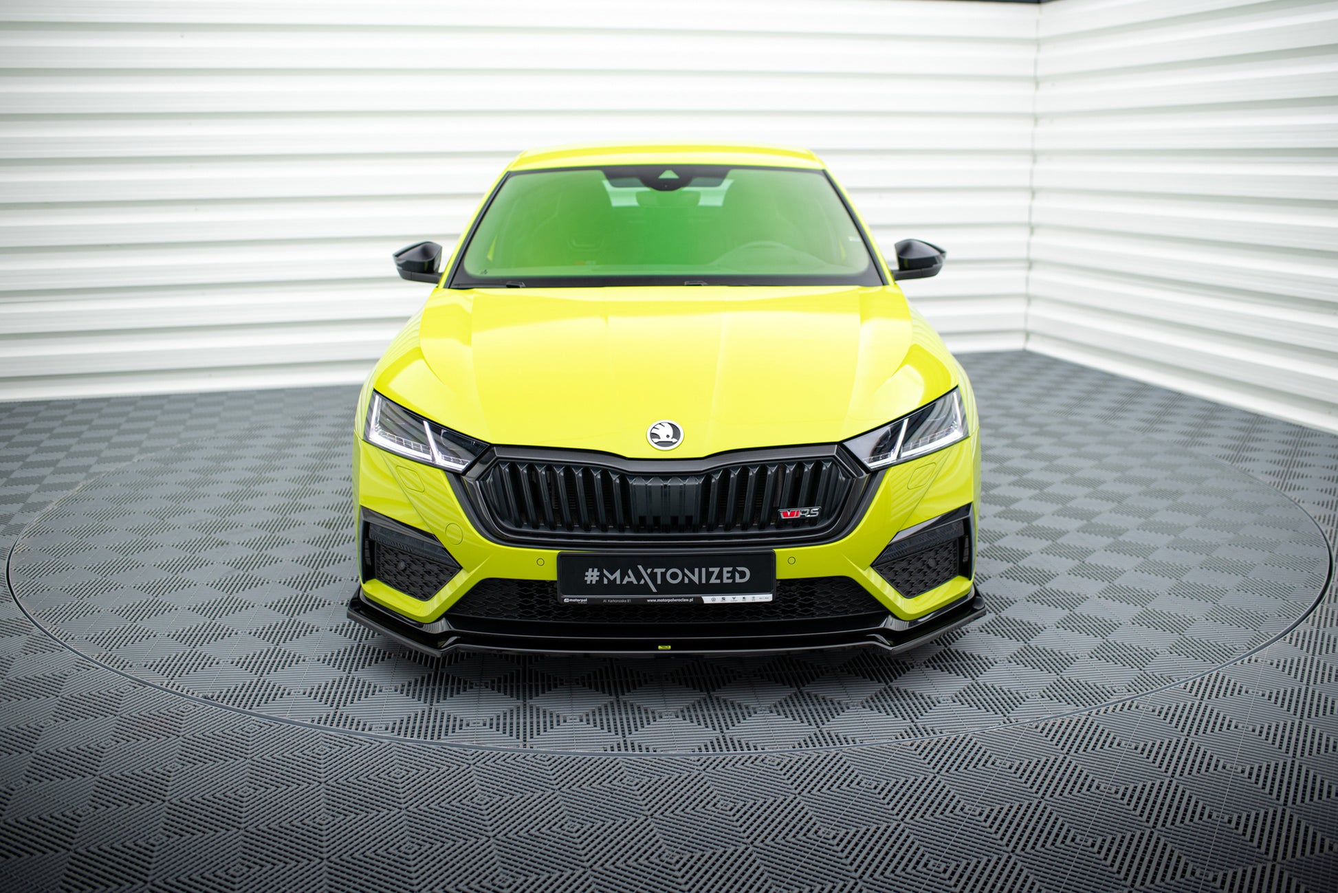 Front Splitter V.4 Skoda Octavia RS Mk4