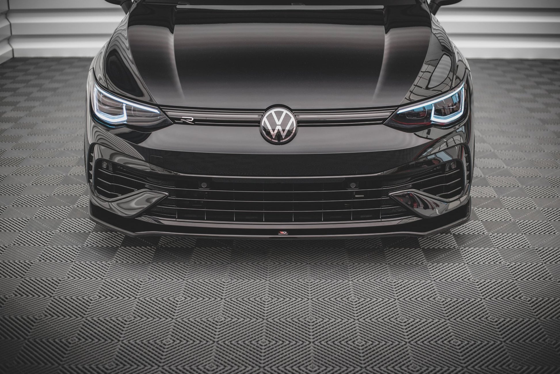 Front Splitter V.3 Volkswagen Golf R Mk8