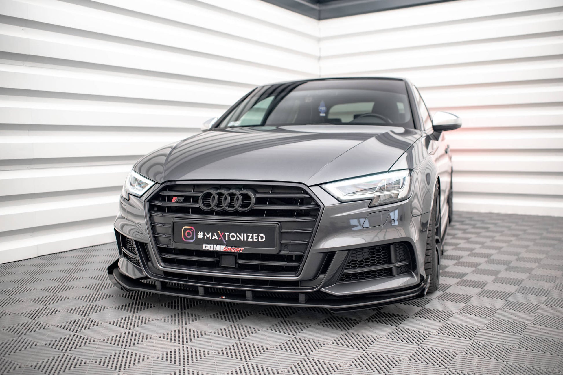 Street Pro Front Splitter V.1 + Flaps Audi S3 / A3 S-Line Sportback 8V Facelift