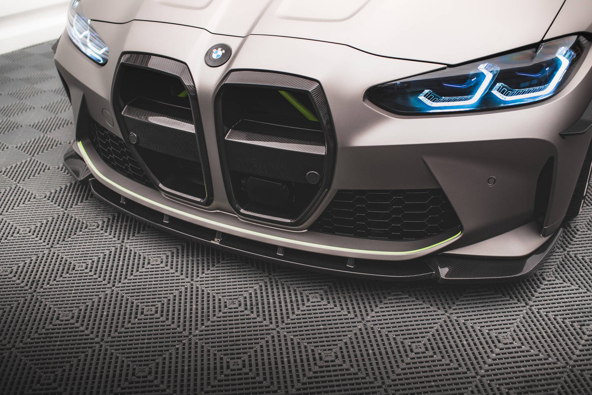 Prepreg Carbon Fiber Front Splitter V.1 BMW M4 G82