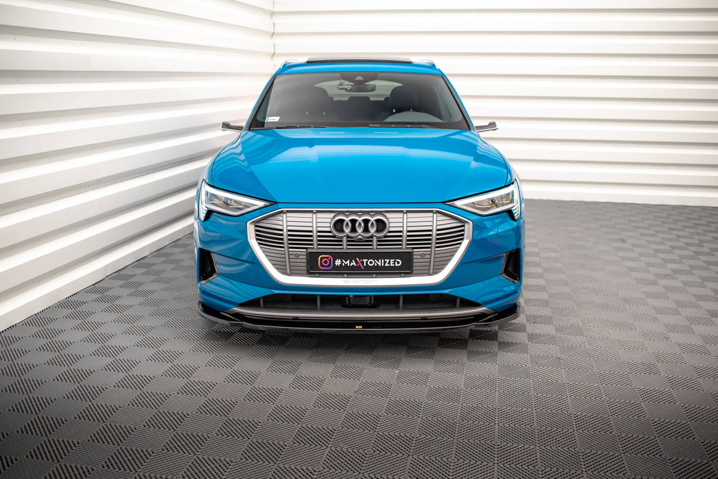 Front Splitter V.1 Audi e-tron