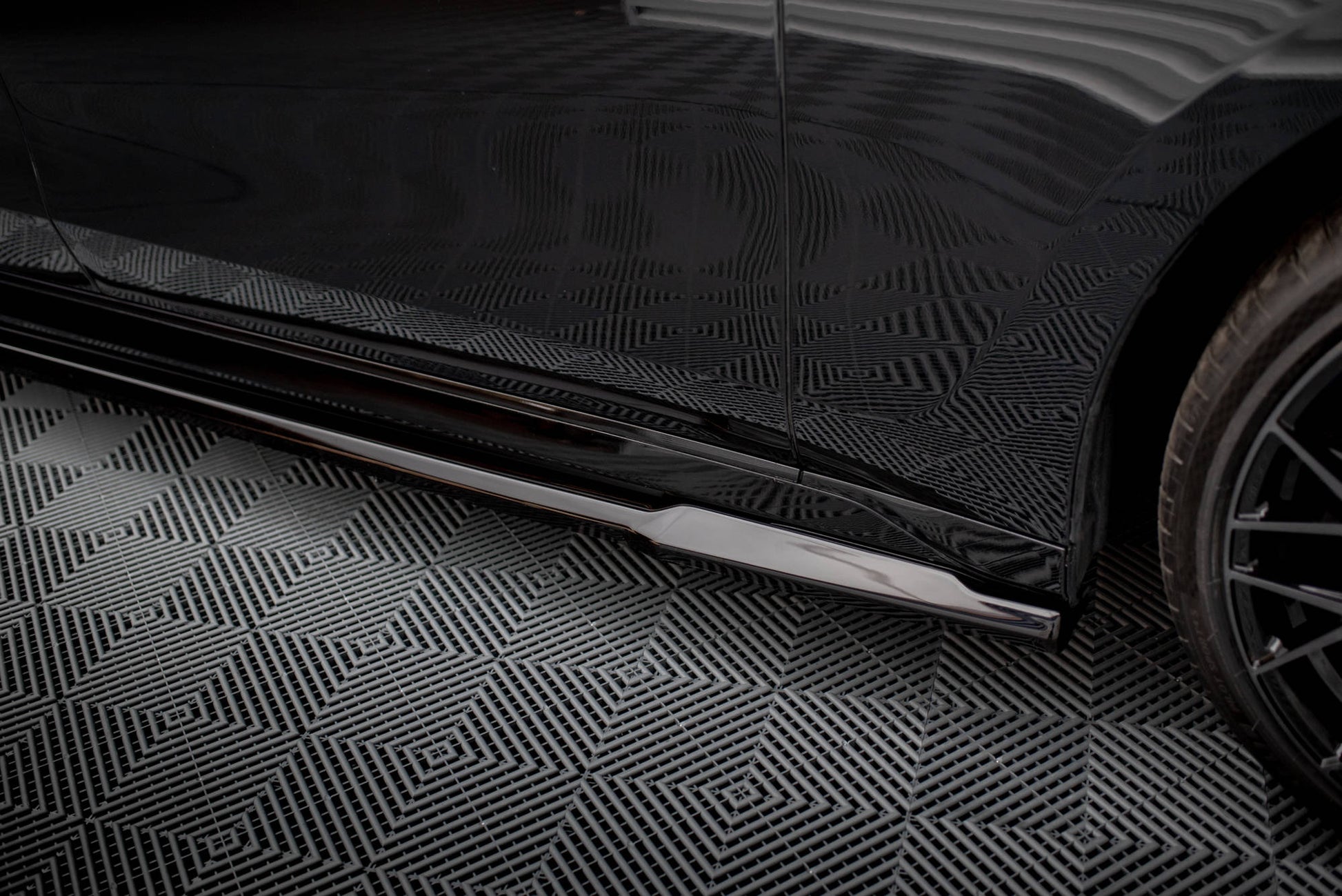 Side Skirts Diffusers BMW 740d xDrive M-pack / 740i xDrive M-Pack G70
