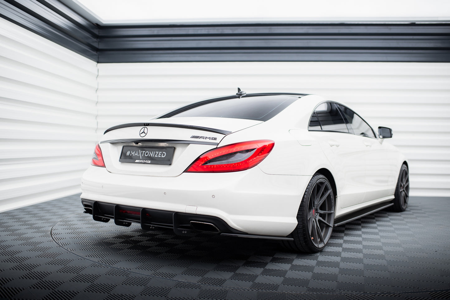 REAR DIFFUSER MERCEDES CLS C218 AMG LINE