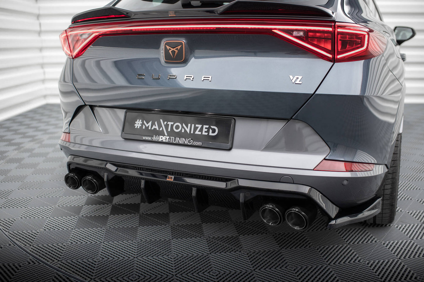 Rear Valance V.3 + Exhaust Tips Cupra Formentor VZ Mk1
