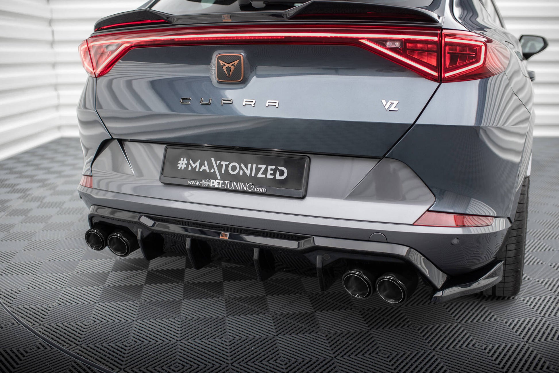 Rear Valance V.3 + Exhaust Tips Cupra Formentor VZ Mk1