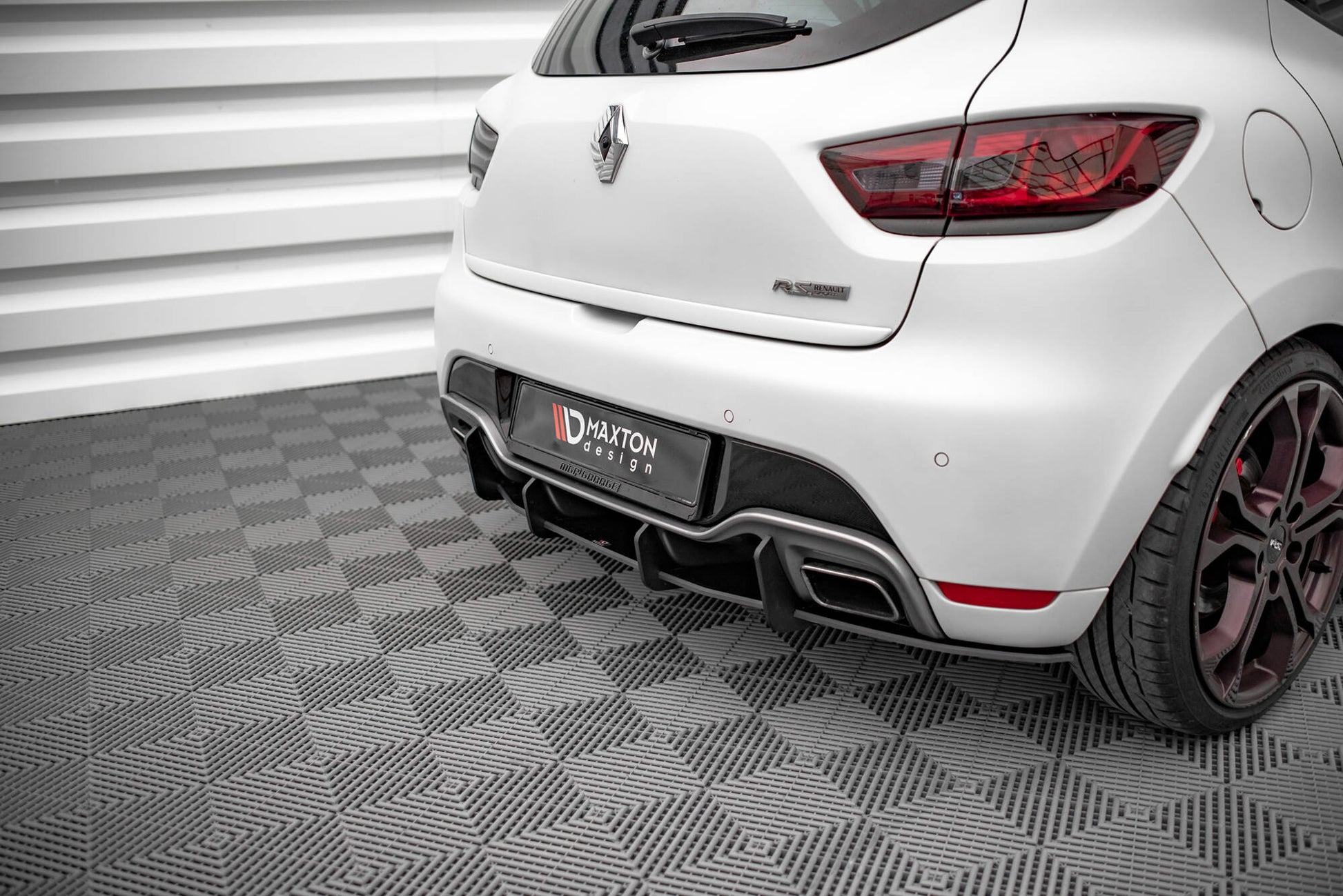 Street Pro Rear Diffuser Renault Clio RS Mk4