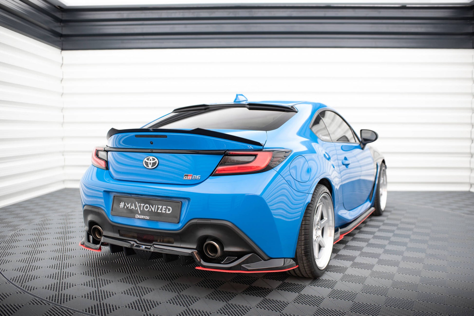Rear Splitter (with vertical bars) V.2 Toyota GR86 Mk1