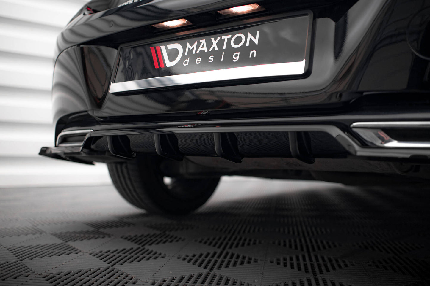 Rear Splitter (with vertical bars) Toyota Corolla Hatchback Mk12
