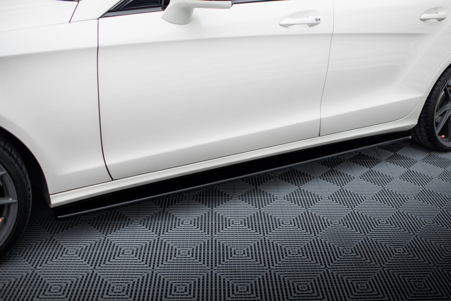 SIDE SKIRTS DIFFUSERS MERCEDES CLS C218 AMG LINE