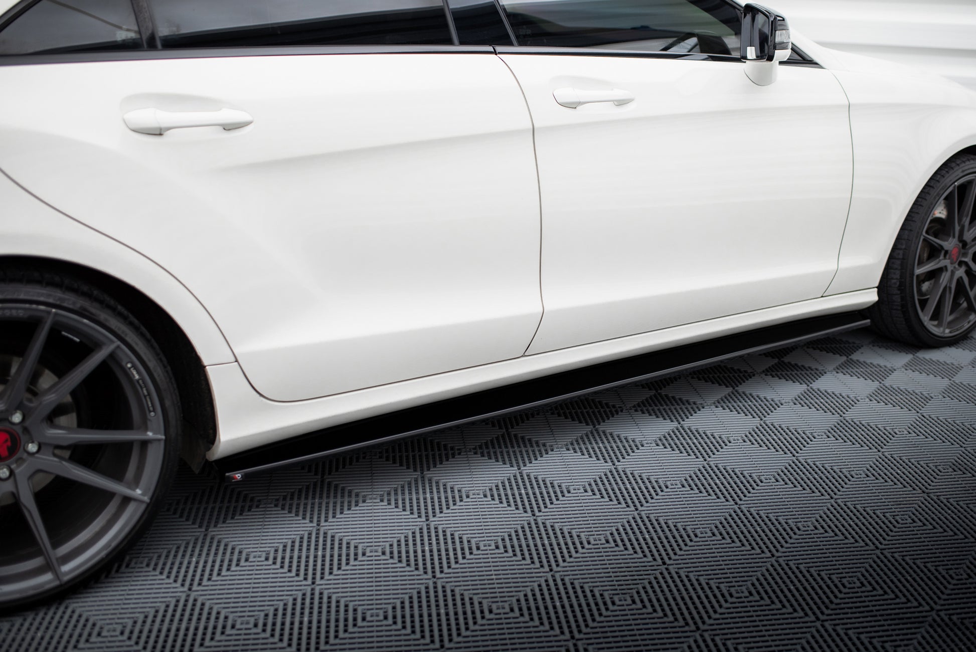 SIDE SKIRTS DIFFUSERS MERCEDES CLS C218 AMG LINE