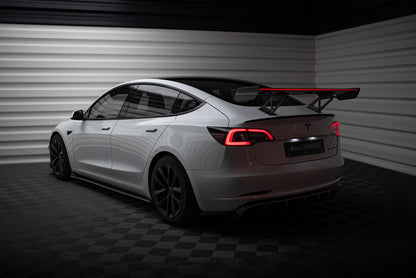 Carbon Spoiler + LED Tesla Model 3
