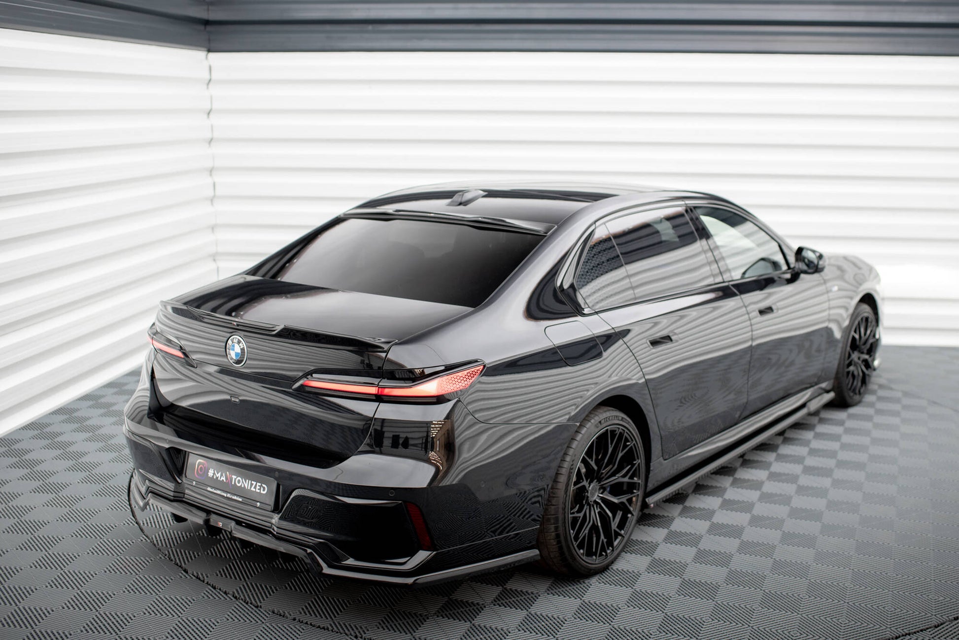 Set of Splitters BMW 740d M-Pack G70
