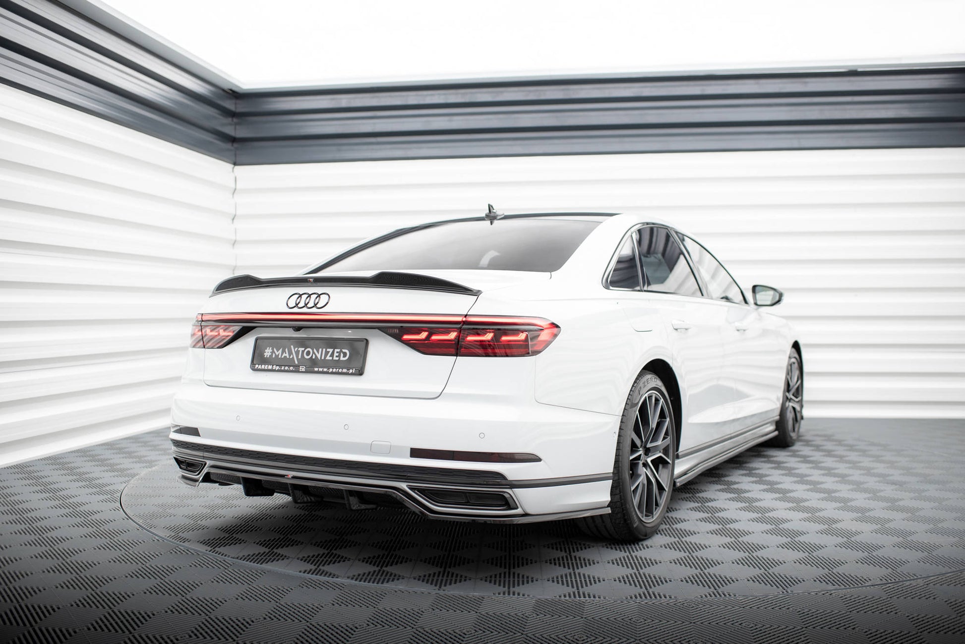 Set of Splitters Audi A8 S-Line D5