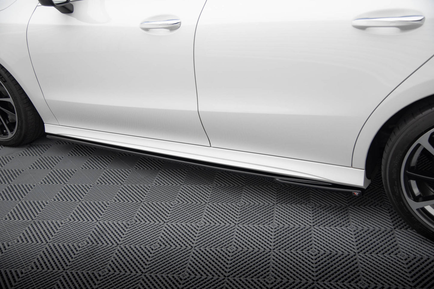 Set of Splitters Mercedes-Benz CLA Shooting Brake AMG-Line X118