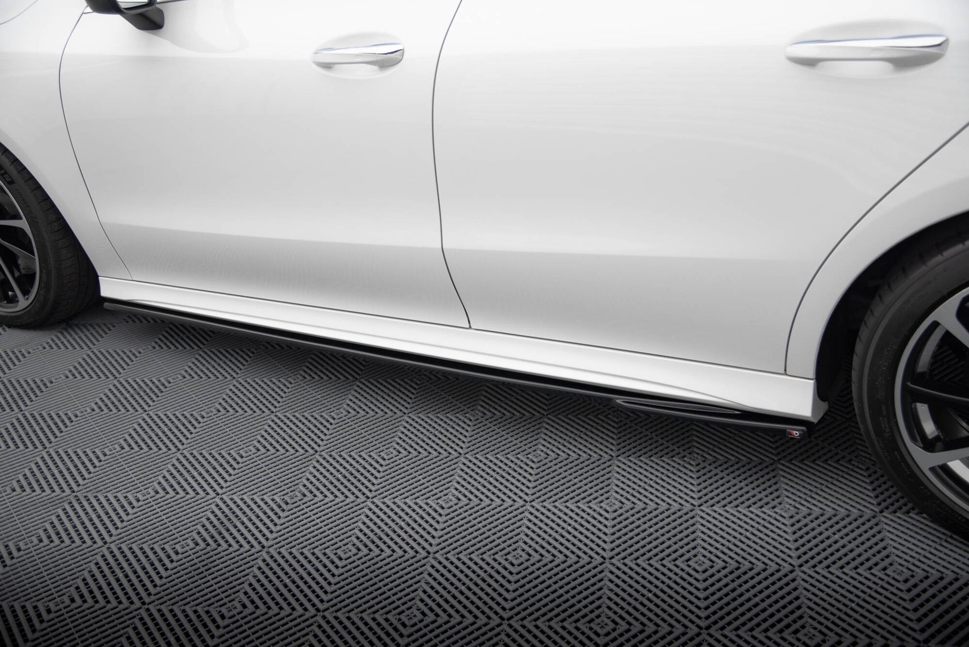 Set of Splitters Mercedes-Benz CLA Shooting Brake AMG-Line X118