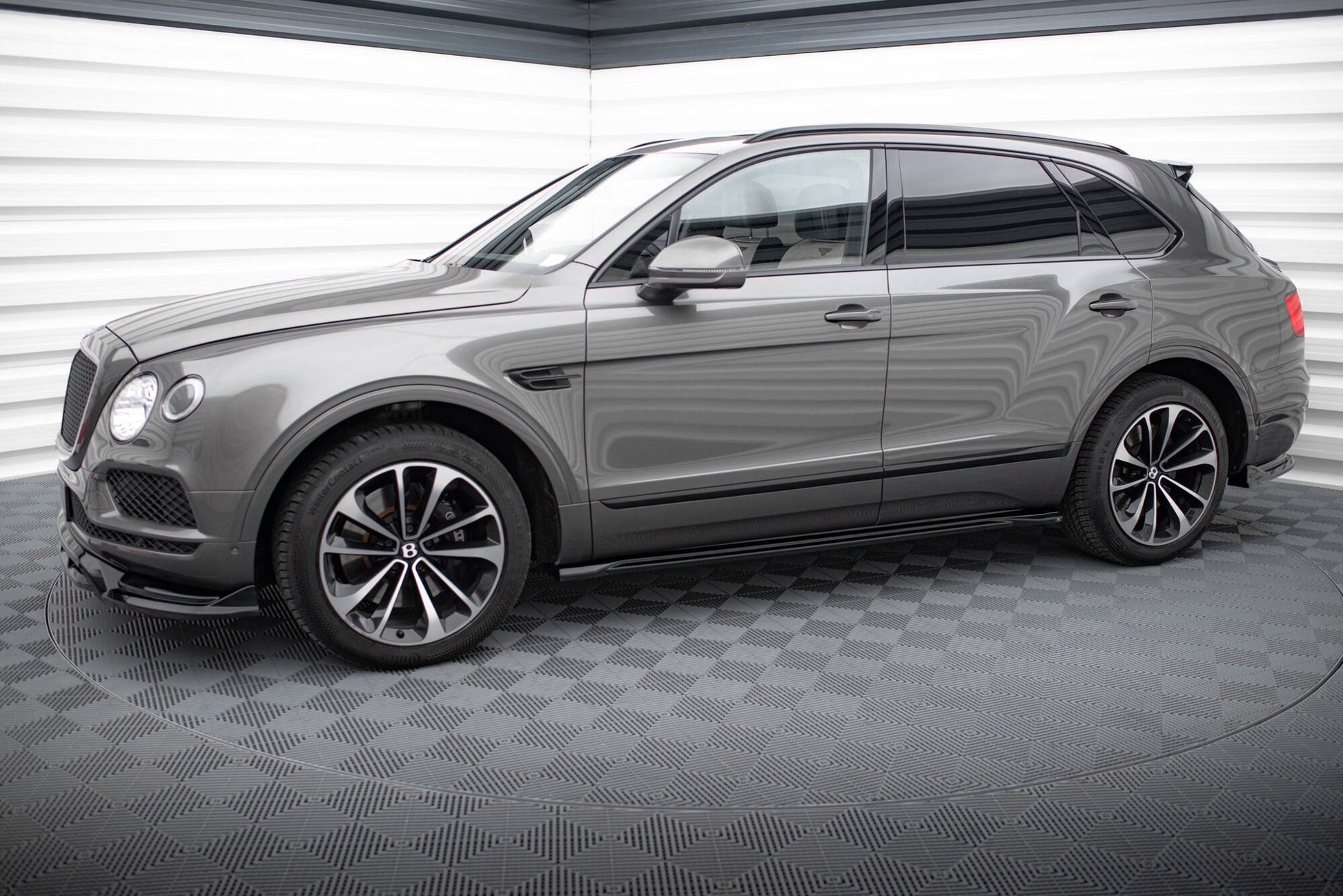 Set of Splitters Bentley Bentayga Mk1