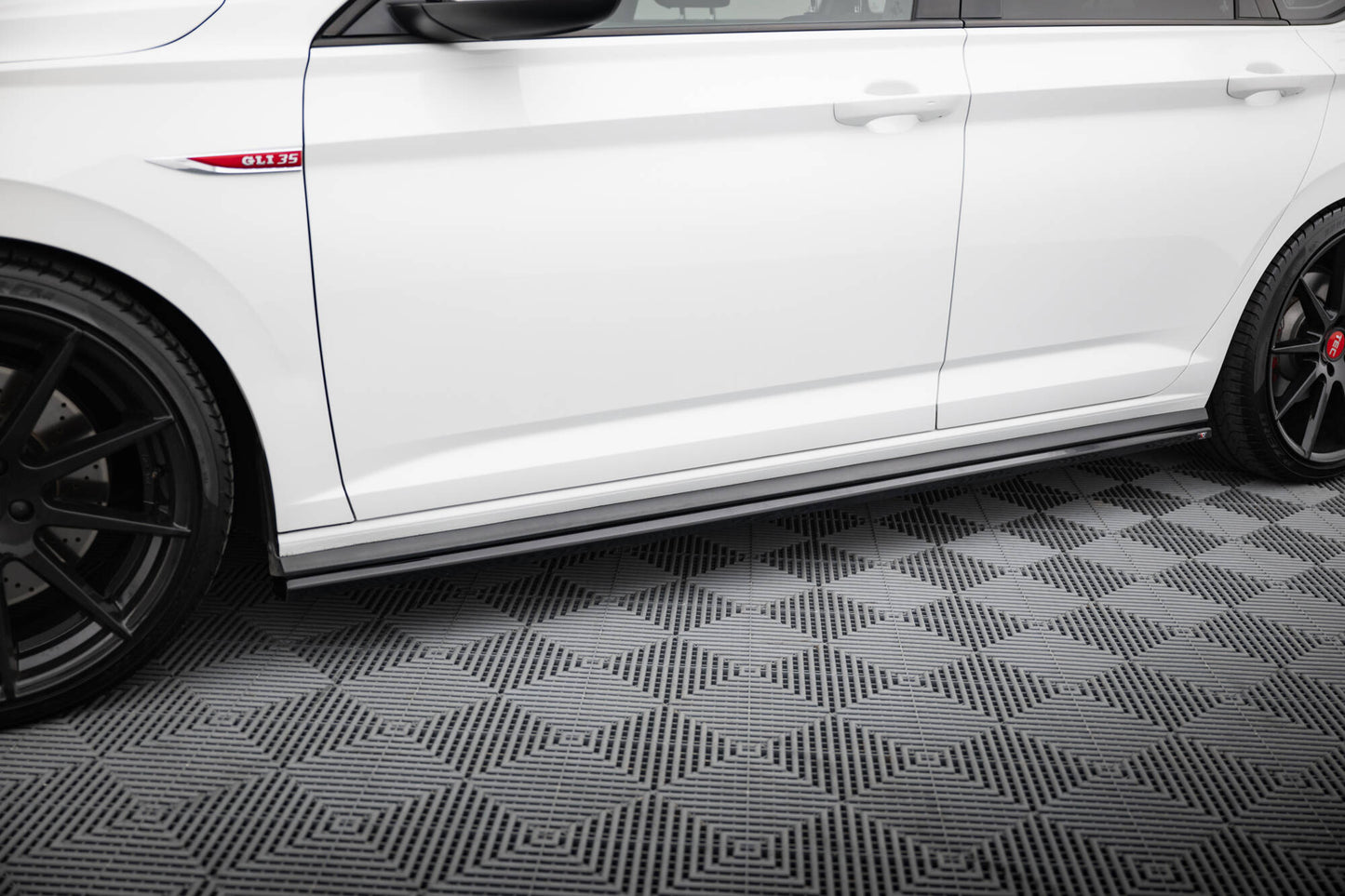 Set of Splitters Volkswagen Jetta GLI Mk7