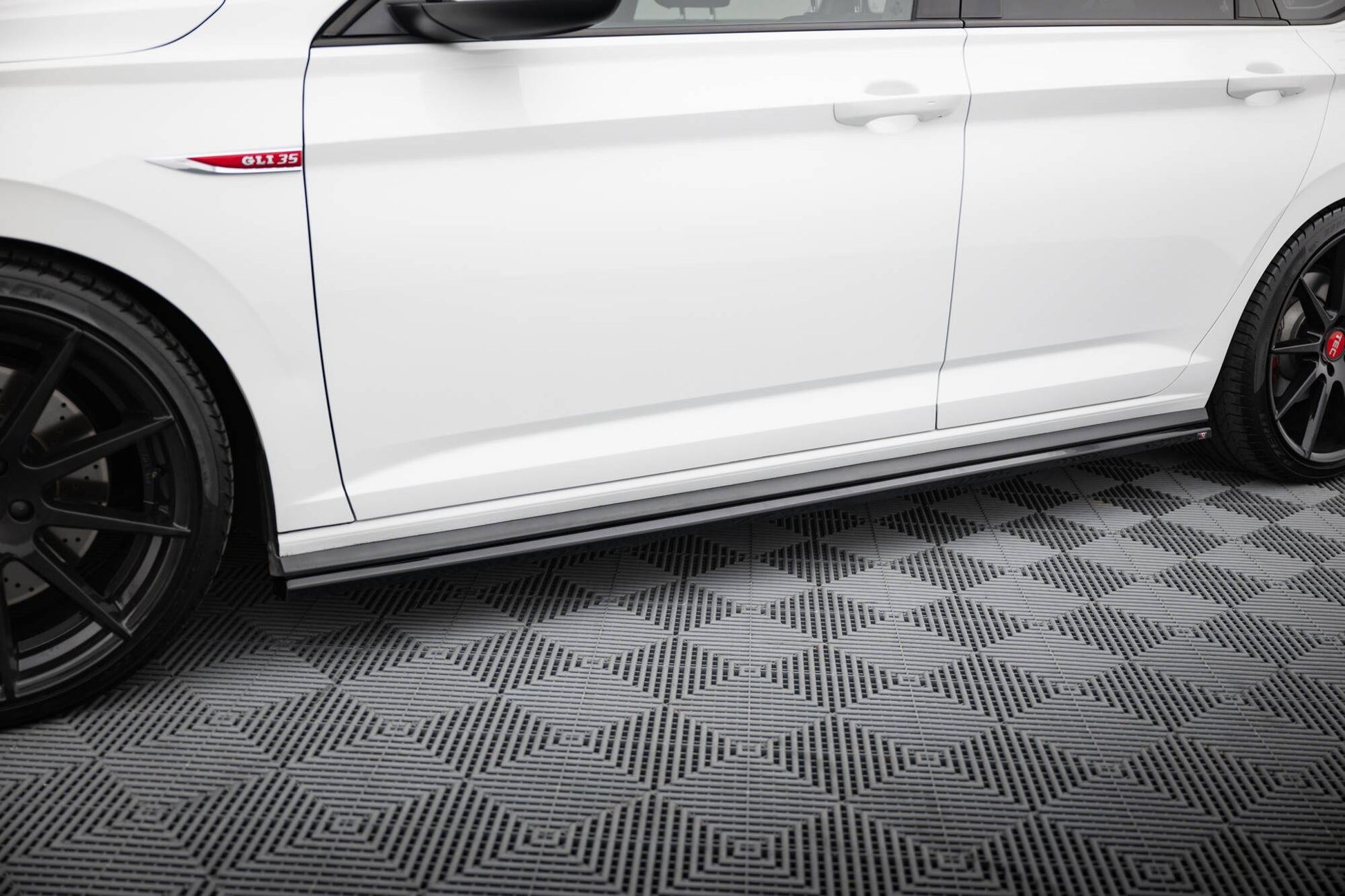 Set of Splitters Volkswagen Jetta GLI Mk7