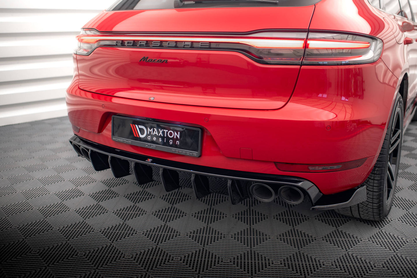 Set of Splitters Porsche Macan GTS / Sport Design Mk1 Facelift