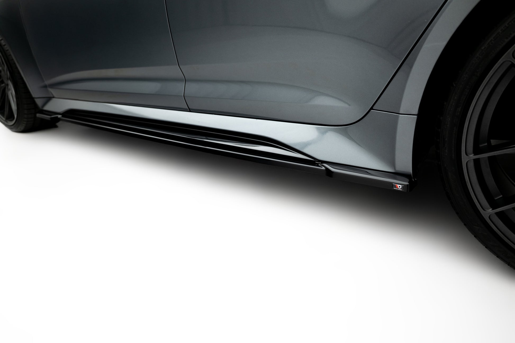 Side Skirts Diffusers V.1 Audi RS6 C8