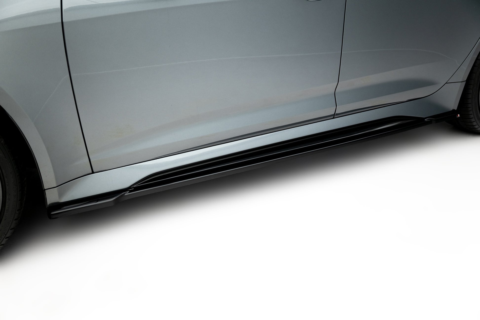 Side Skirts Diffusers V.1 Audi RS6 C8