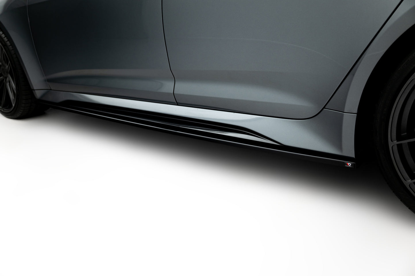 Side Skirts Diffusers V.2 Audi RS6 C8