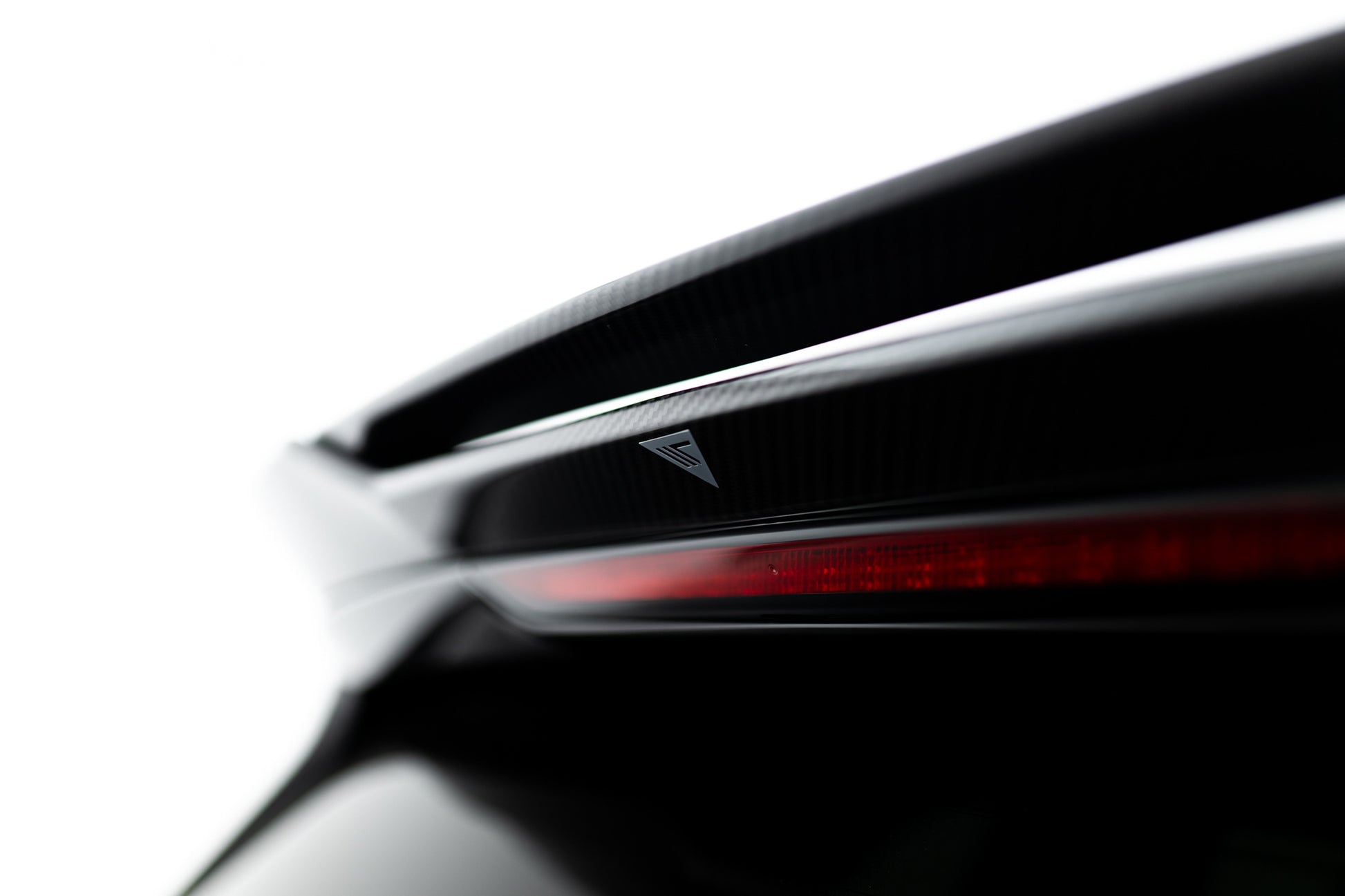 Prepreg Carbon Fiber Tailgate Spoiler BMW X7 M-Pack G07 Facelift