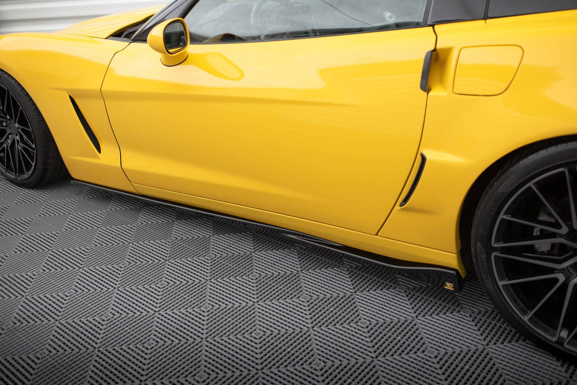 Set of Splitters Chevrolet Corvette C6