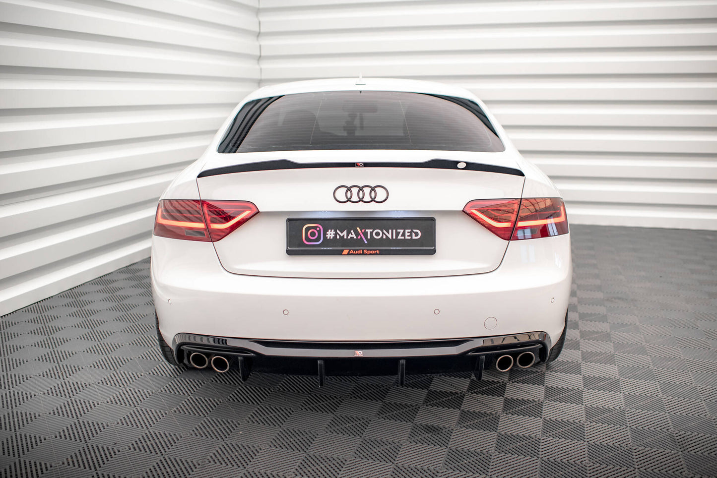 Rear Valance Audi A5 8T Facelift (Version with dual exhausts on both sides)