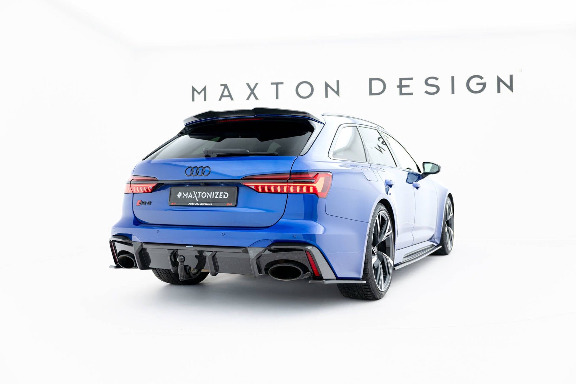 Prepreg Carbon Fiber Rear Diffuser Audi RS6 C8 (version with towbar)