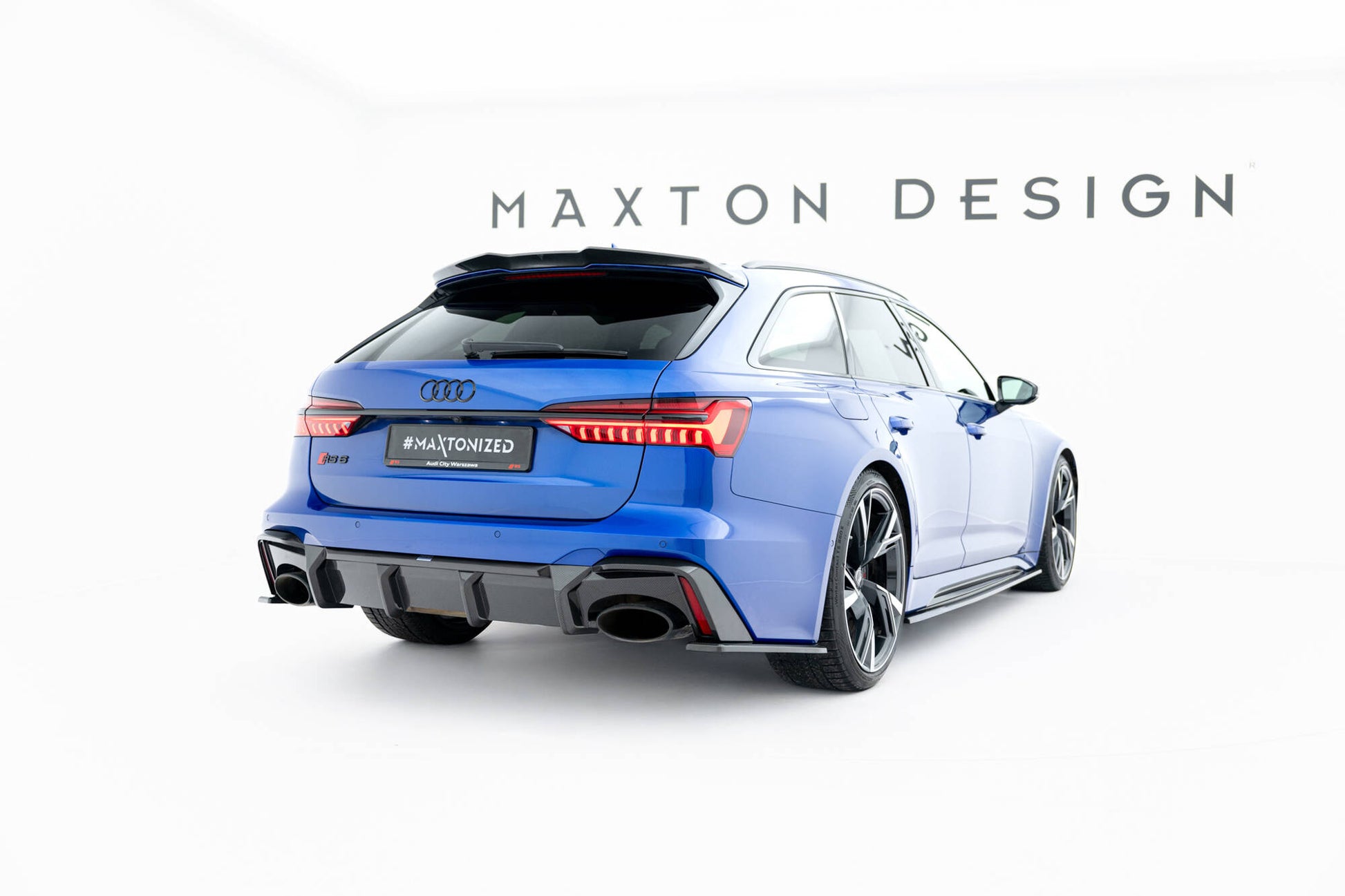 Prepreg Carbon Fiber Rear Diffuser Audi RS6 C8 (version with towbar)