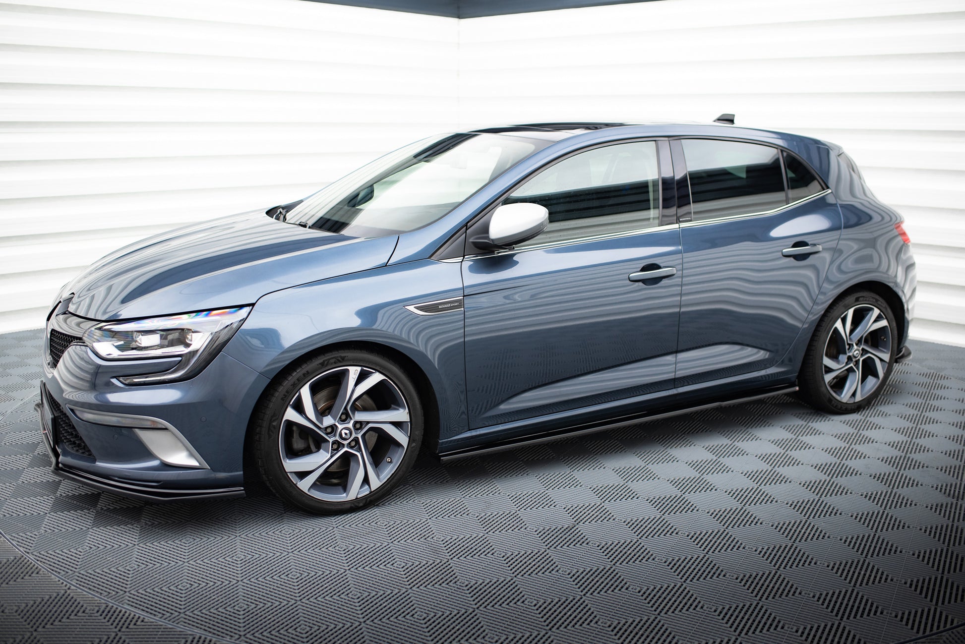 SIDE SKIRTS DIFFUSERS Renault Megane Mk4 Hatchback