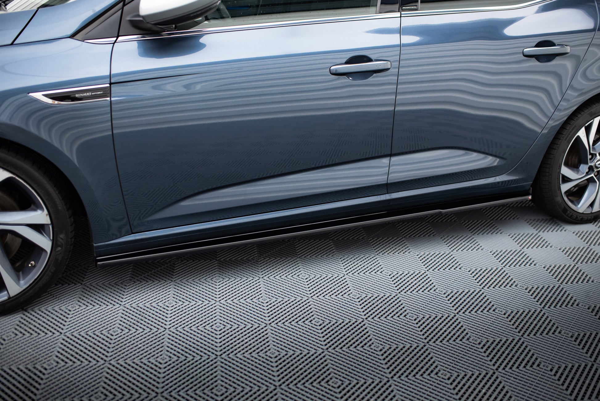SIDE SKIRTS DIFFUSERS Renault Megane Mk4 Hatchback